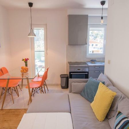 Mary Appartement Omiš Buitenkant foto